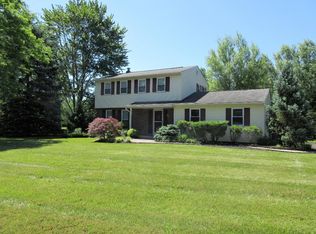 2821 Valley Woods Rd, Hatfield, PA 19440