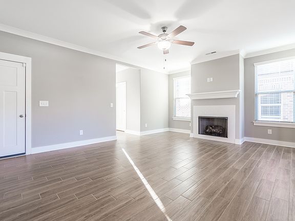 4th image of 8129 Double Eagle Ct