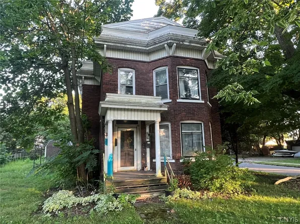 415 W Broadway, Fulton, NY 13069
