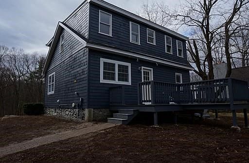 3rd image of 42 Manchester Dr