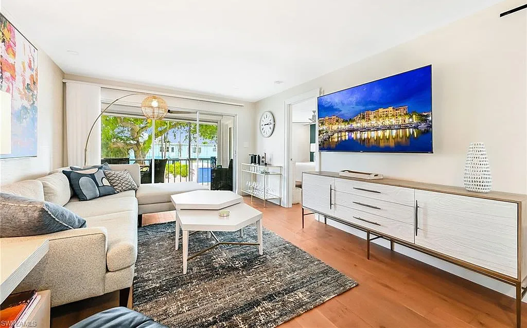 2 bed, 2.0 bath, 1000 sqft, $10,000 — Photo 1