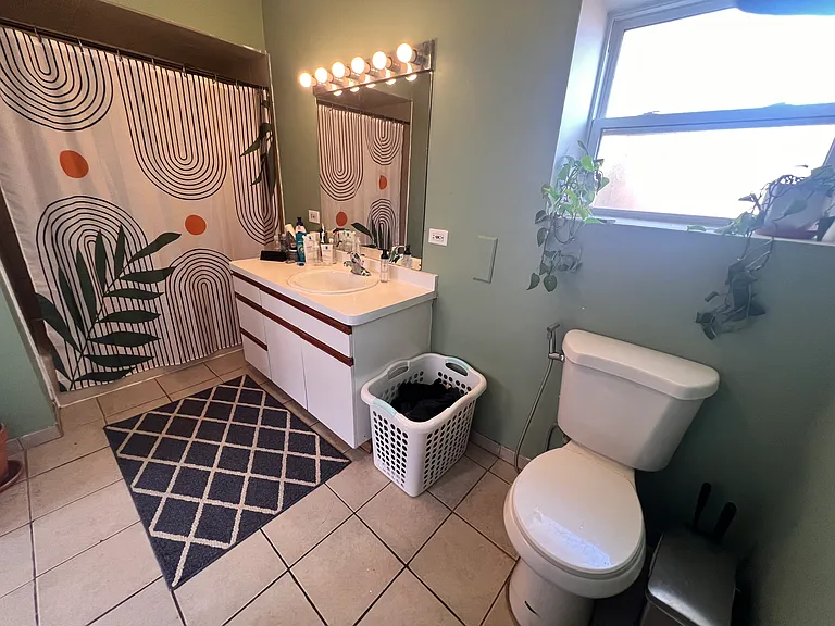 3041 S Lowe Ave #2 — Photo 13