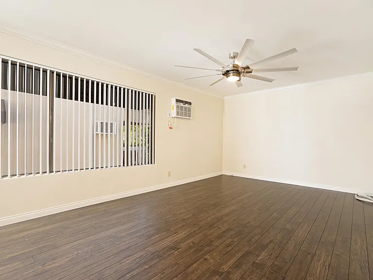 2266 Cazador Dr #4 — Photo 9