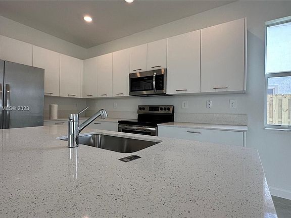 5th image of 2433 NW 131st Cir