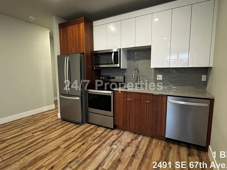 2025-2491MF — Photo 2
