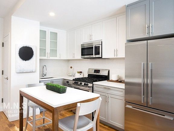 3rd image of 490 Myrtle Ave APT 7E