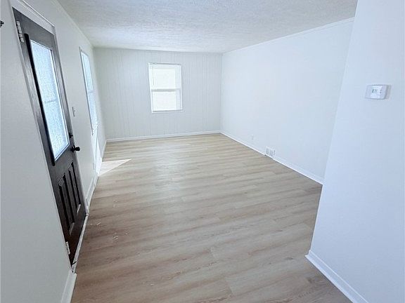 3rd image of 4218 W 143rd St
