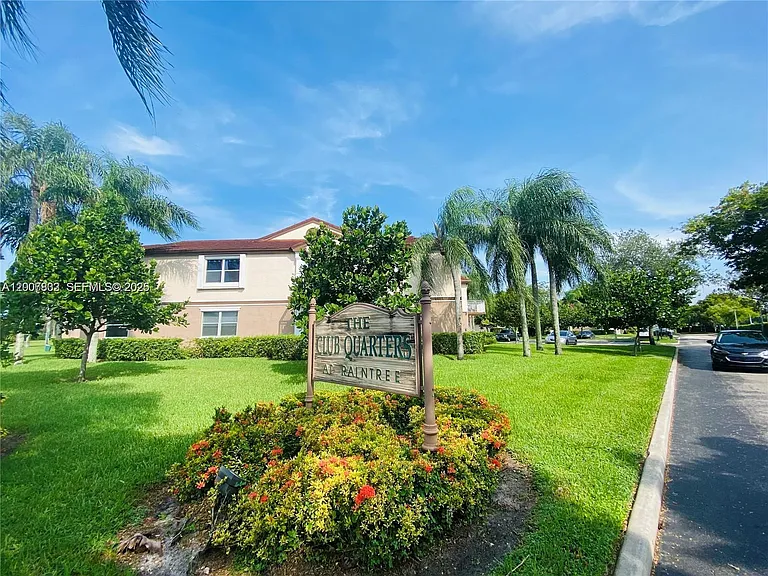 11251 SW 13th St #201 — Photo 14