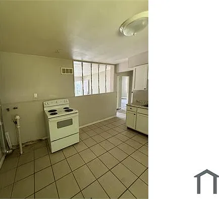 9819 Vickie Pl — Photo 4