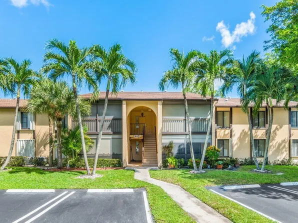 813 Sky Pine Way #D1, Greenacres, FL 33415