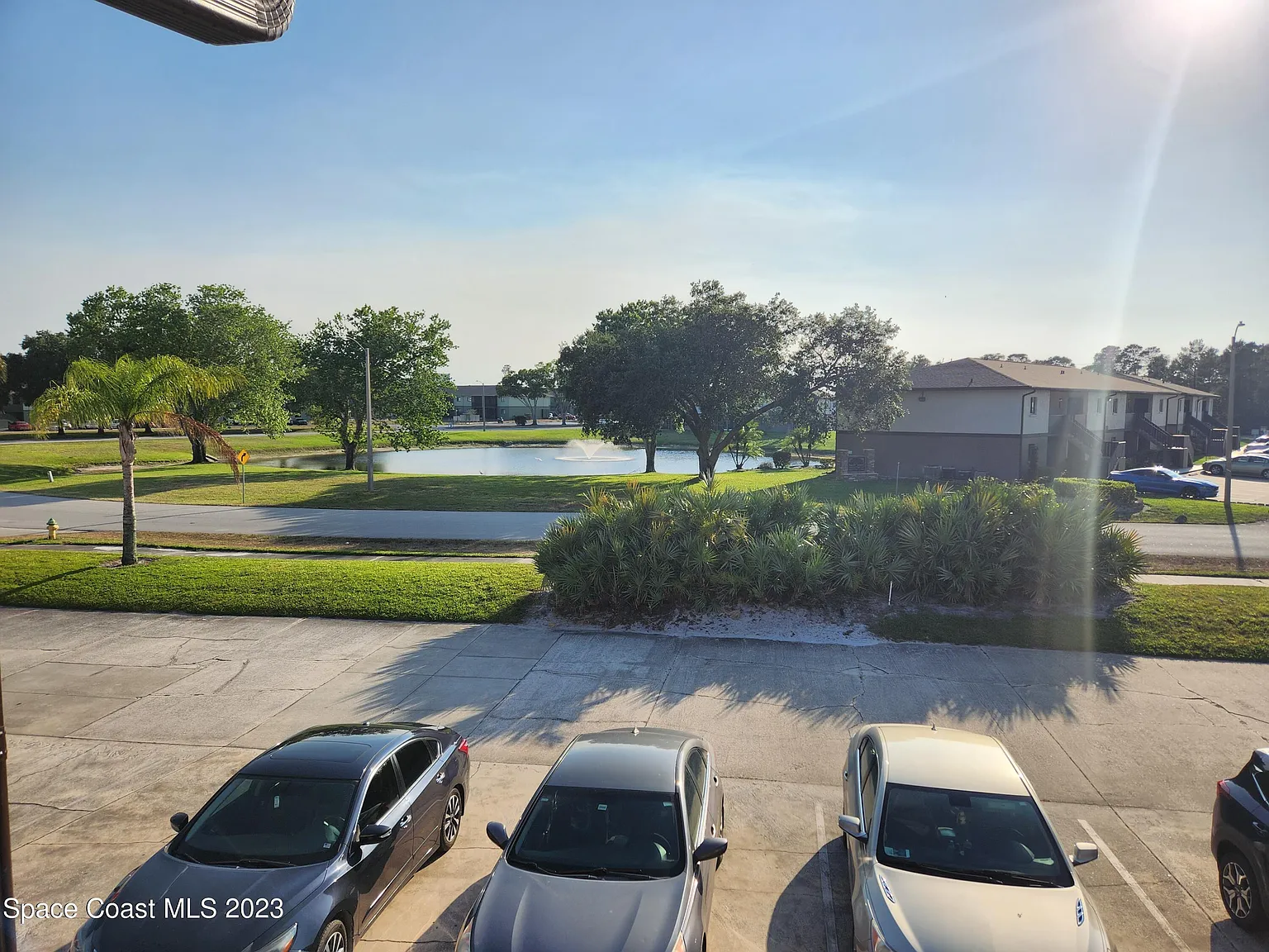 2 bed, 2.0 bath, 864 sqft, $1,340 — Photo 4