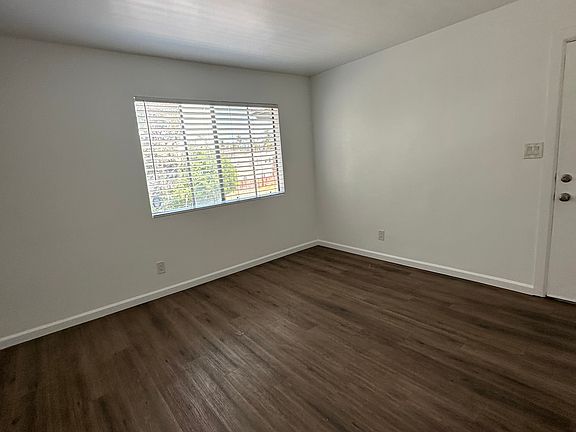 2nd image of 226 W 19th St APT 3