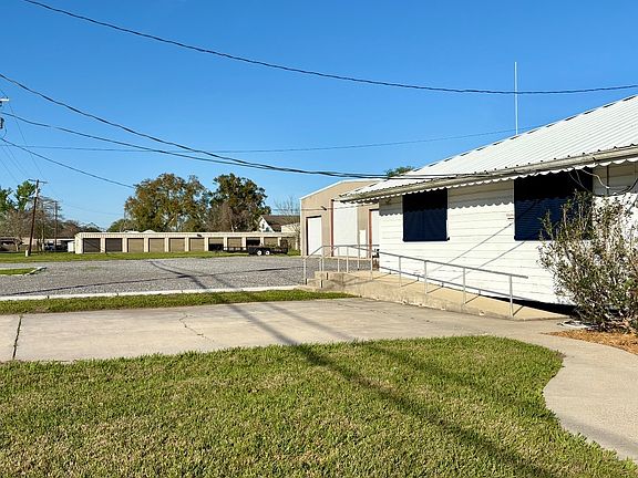 4th image of 2250 River Rd