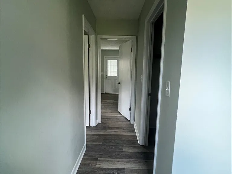 1215 Patrick Dr — Photo 30