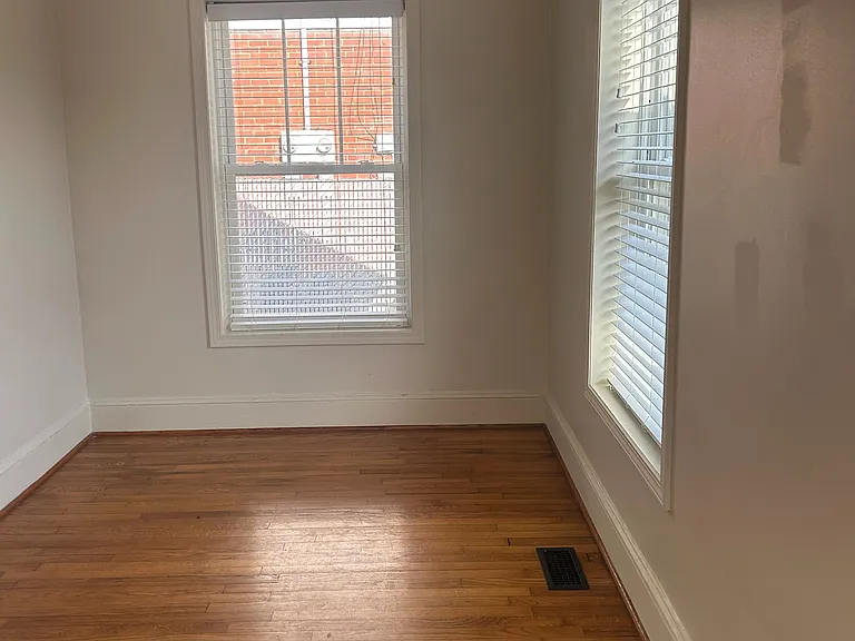 2316 Lyon St — Photo 8