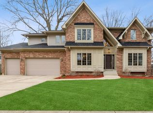 44 Hackberry Ln, Glenview, IL 60025