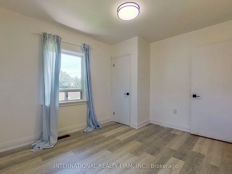 85 Churchill Ave — Photo 23