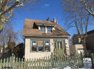 32 E Oakland Ave, Pleasantville, NJ 08232