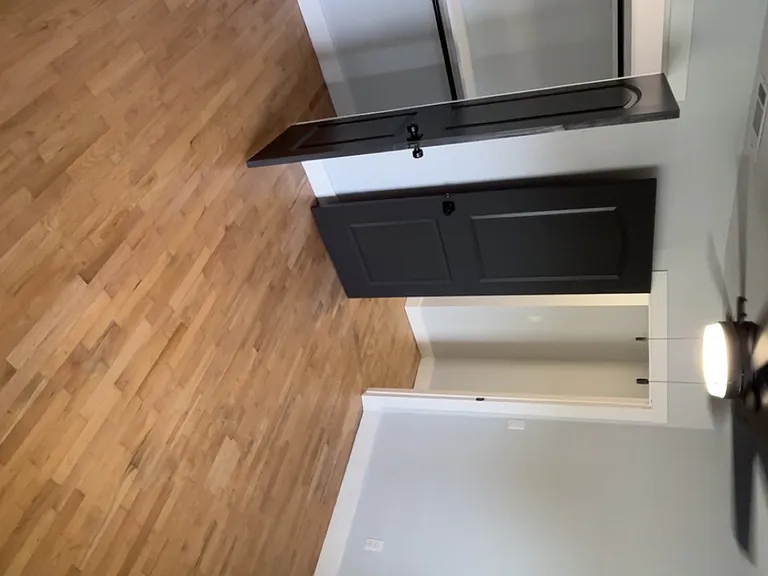 1614 Steele St — Photo 16