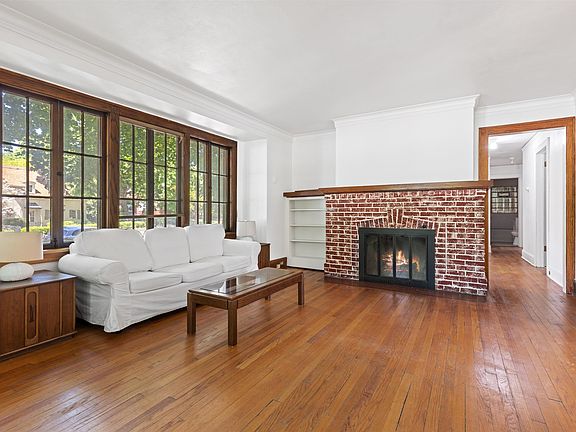 3rd image of 1206 Harlem Blvd