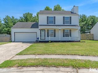 31 Fairview Blvd, New Berlin, IL 62670