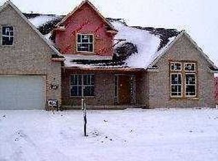 5719 Maple Creek Blvd, Sylvania, OH 43560