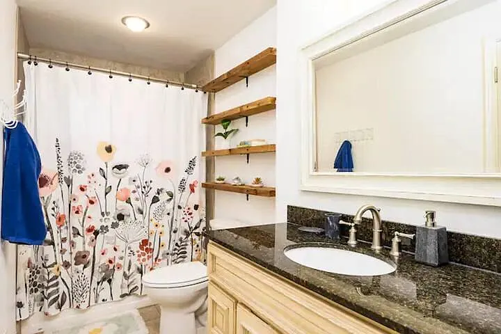 W 62nd Pl — Photo 2