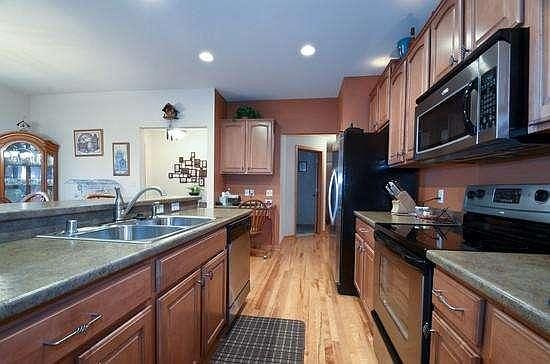 2nd image of 276 Wildflower Cir