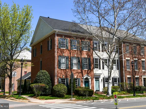 301 Hillwood Ave, Falls Church, VA 22046