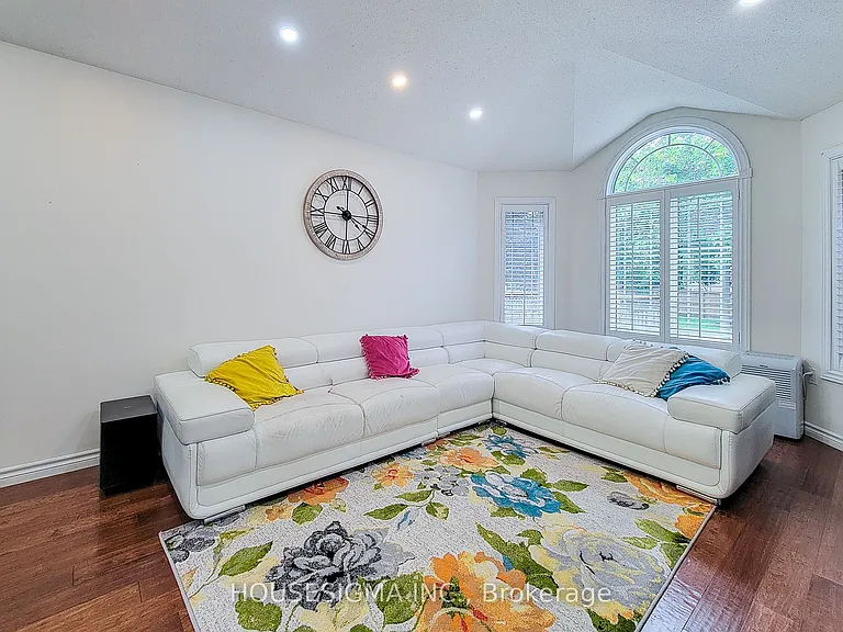 4 Treeview Ct — Photo 7