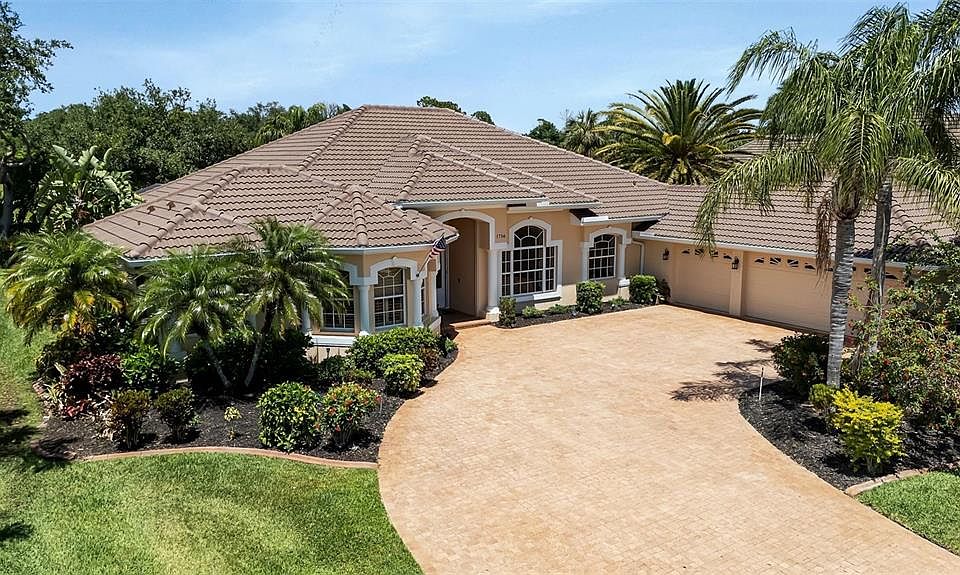 1st image of 1756 Queen Palm Way