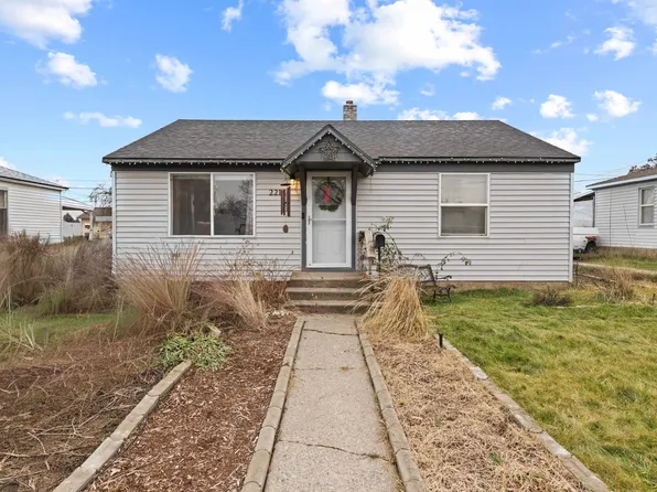 2214 E Rockwell Ave, Spokane, WA 99207
