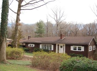 124 Dillon Ave, Elkin, NC 28621