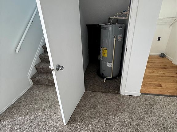 3rd image of 30 Left Hand Fork Rd