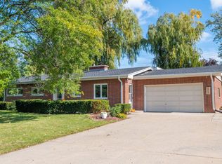 9040 N Regent Rd, Bayside, WI 53217