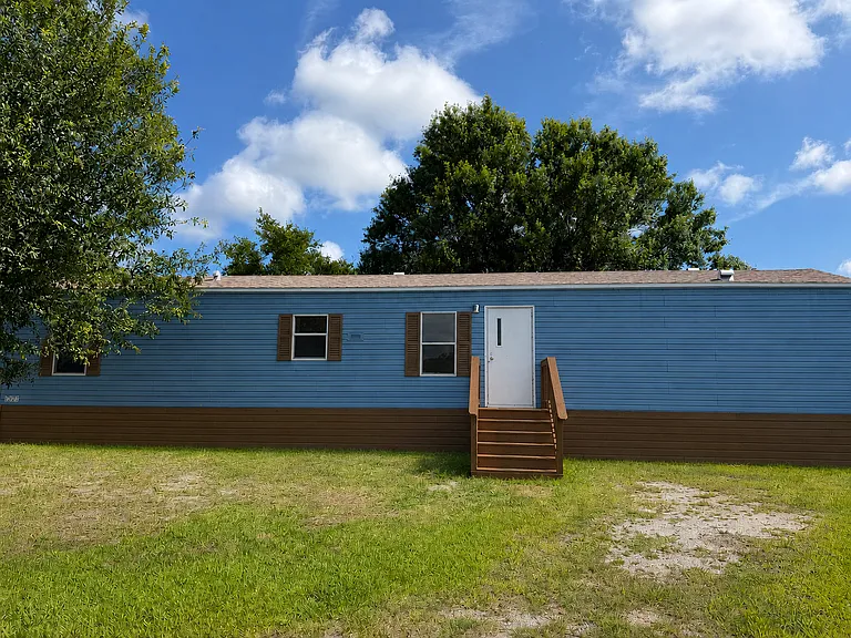 10586 SW Park Ave #F — Photo 1