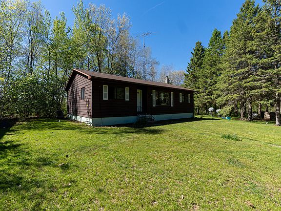 2nd image of 1583 N Dennis Rd