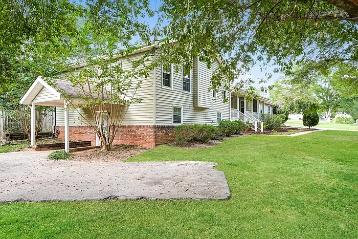 35 Knights Cir — Photo 3
