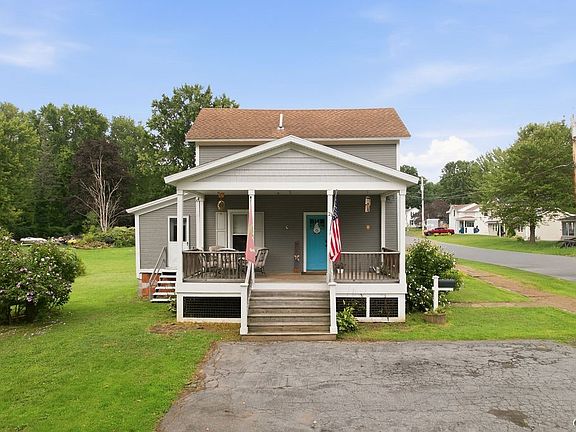 3rd image of 21 Spring St