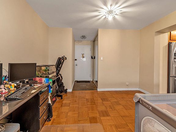 3rd image of 125-10 Qns Blvd Unit 522