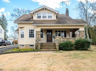 549 Woodland Ave, Mountainside, NJ 07092