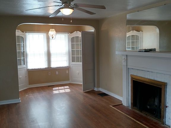2nd image of 717 N Central Ave