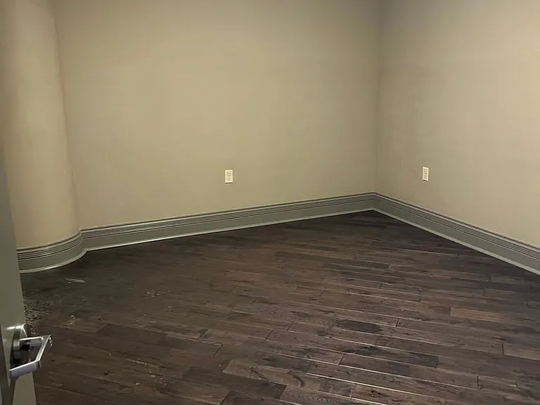 212 Brady St — Photo 12