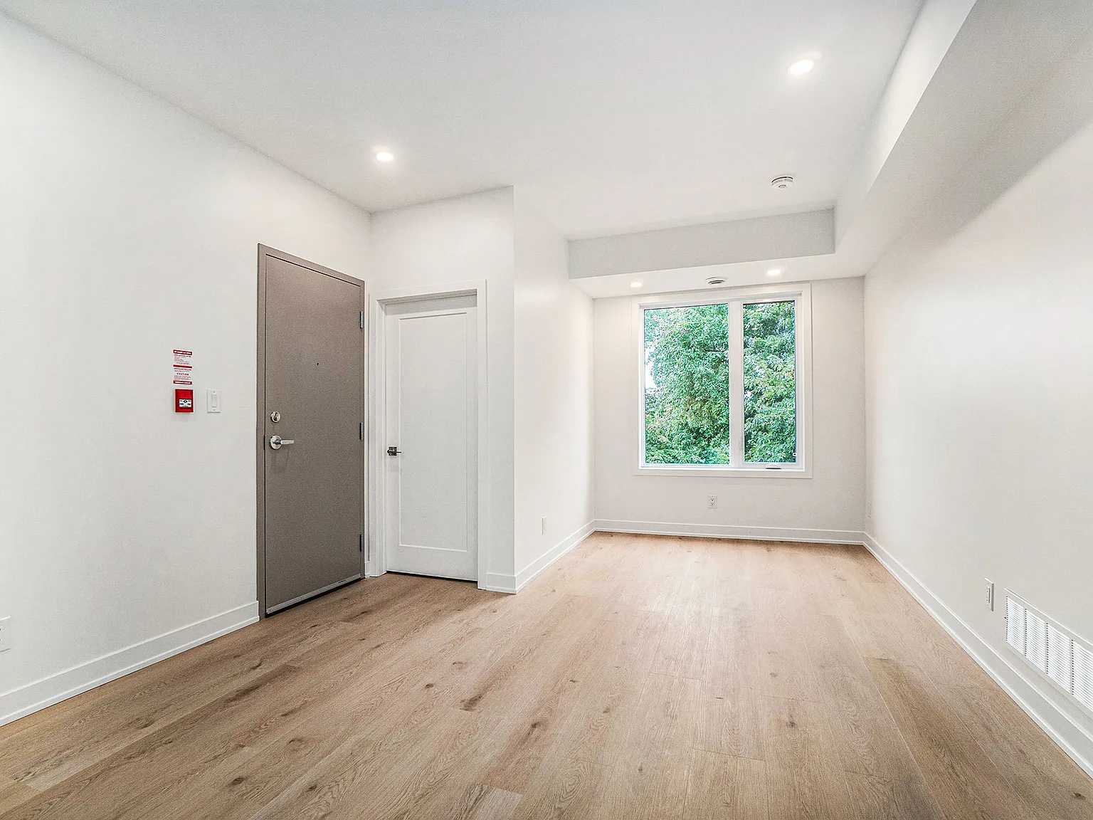 373 Iberville st — Photo 4