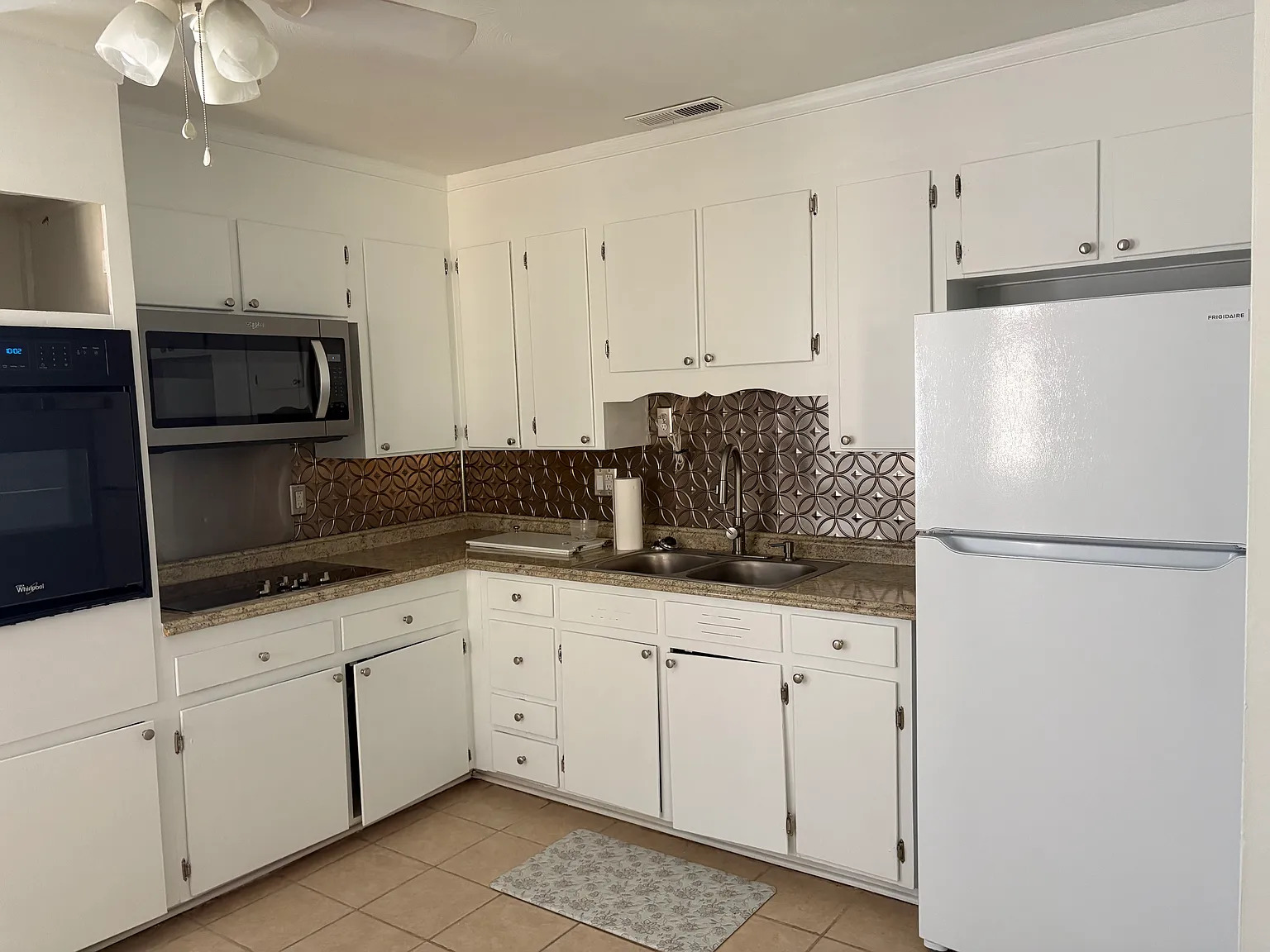 2 bed, 1200 sqft, $1,400 — Photo 4