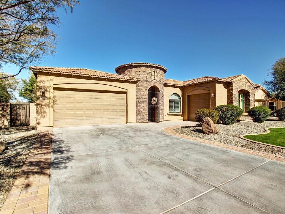 1st image of 3122 E San Carlos Pl