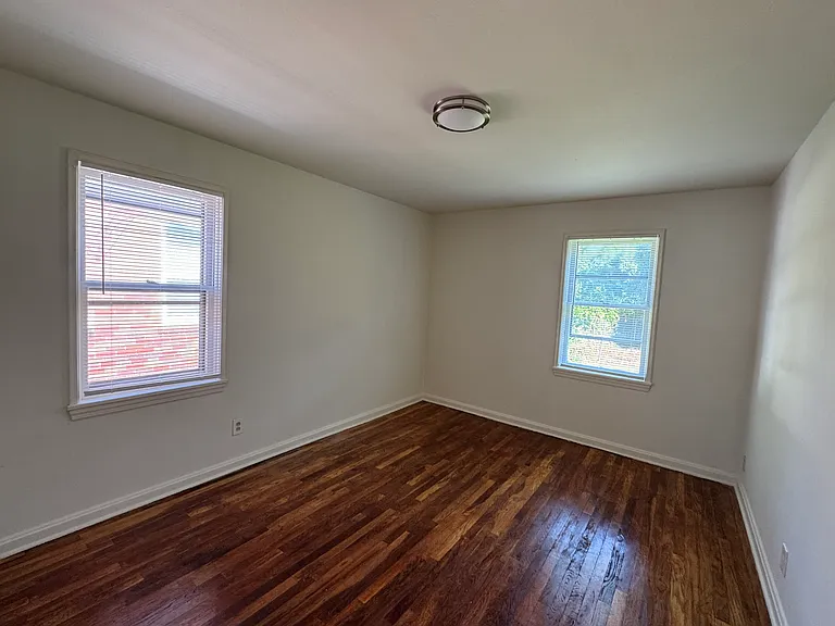 8337 Archer Ave — Photo 6