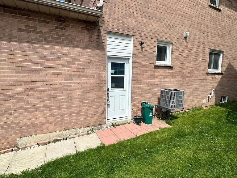1506 Reesor Ct #BASEMENT — Photo 15