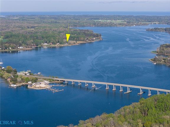 3rd image of 214 Ferry Point Rd