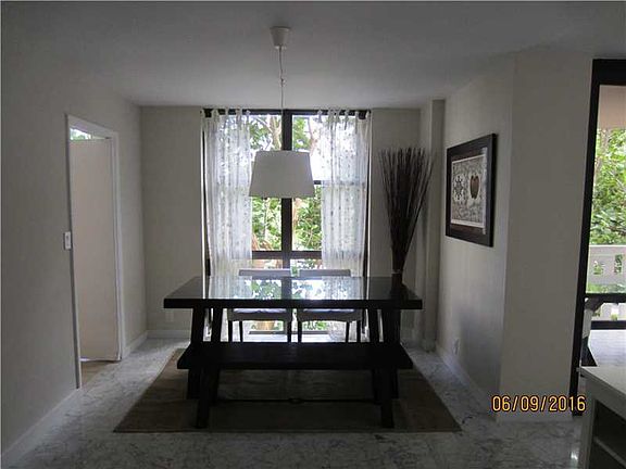 4th image of 1111 Crandon Blvd APT C202